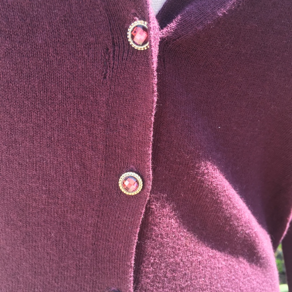 BNWT NY&Co Jeweled V-Neck Chelsea Cardigan - Picture 6 of 7